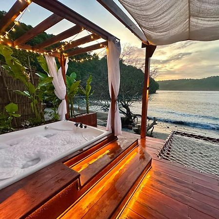 Beachfront Luxury Dome Villas - Gamat Bay Resort Nusa Penida Zewnętrze zdjęcie