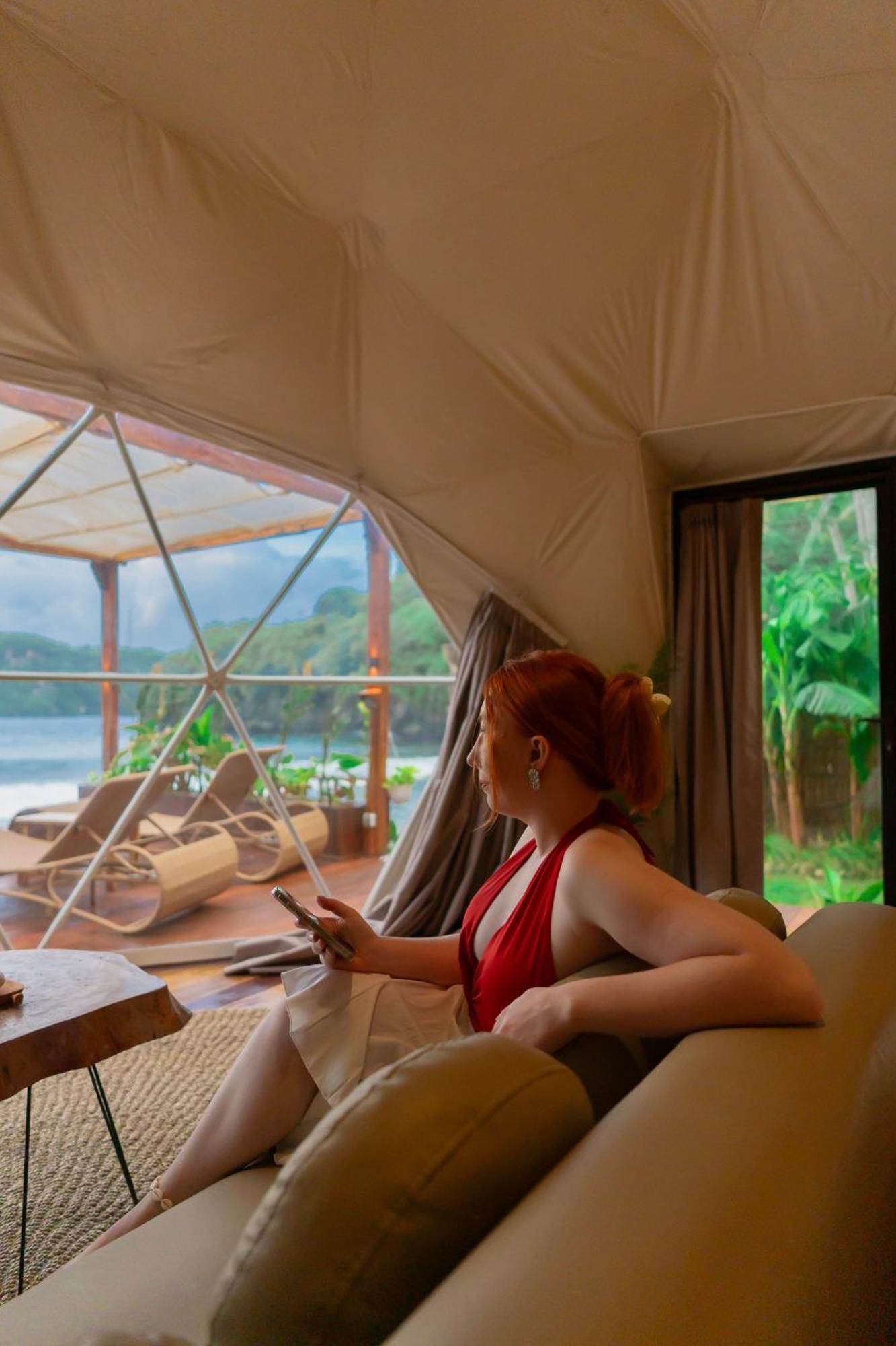 Beachfront Luxury Dome Villas - Gamat Bay Resort Nusa Penida Zewnętrze zdjęcie