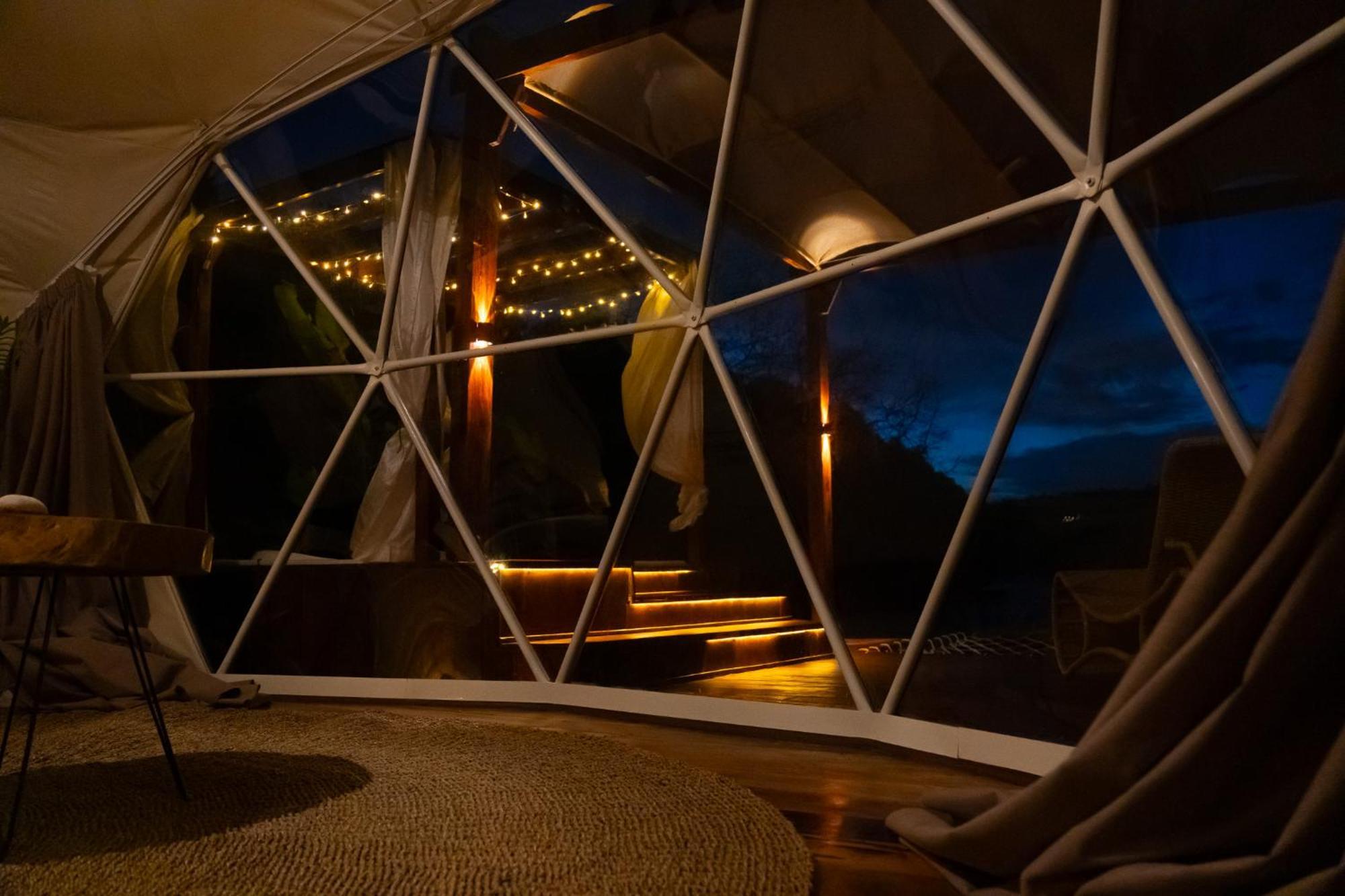 Beachfront Luxury Dome Villas - Gamat Bay Resort Nusa Penida Zewnętrze zdjęcie