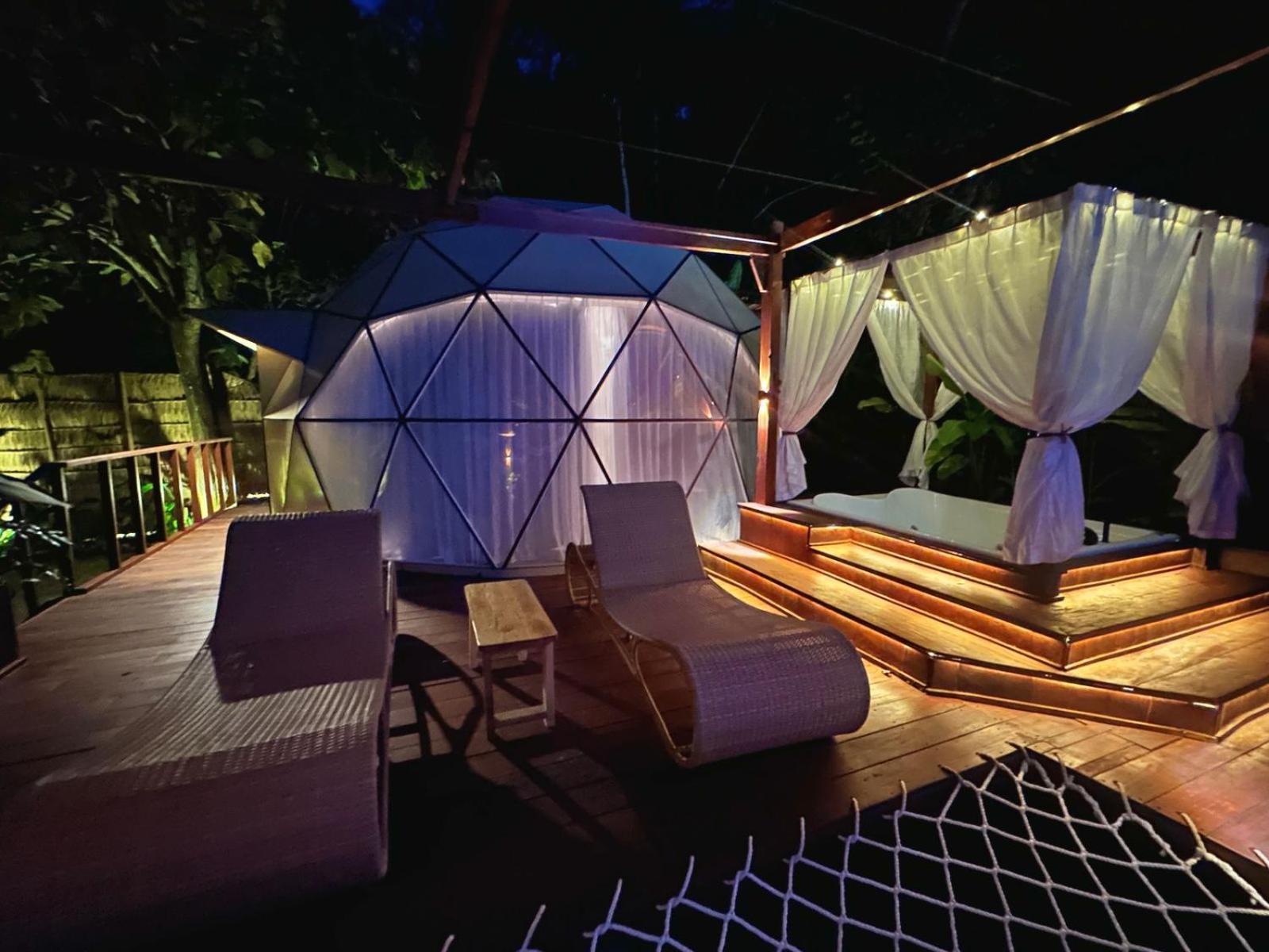 Beachfront Luxury Dome Villas - Gamat Bay Resort Nusa Penida Zewnętrze zdjęcie